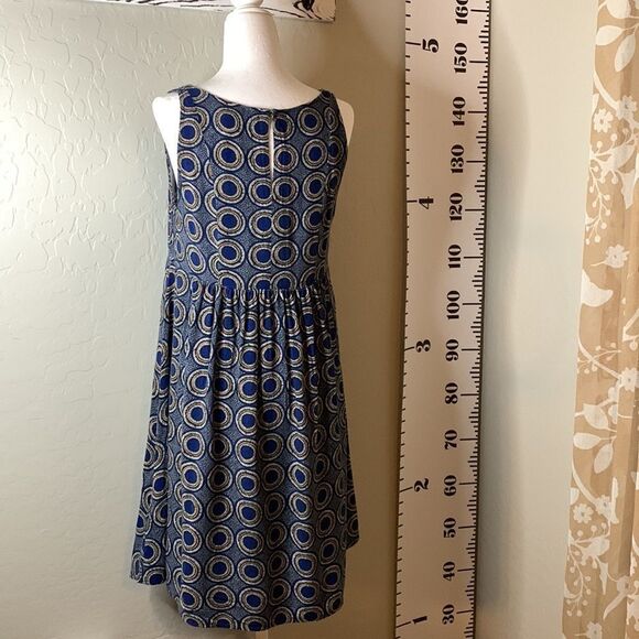 H&M blue circular pattern dress with back button closure Size 6 Full skirt - Picture 3 of 9